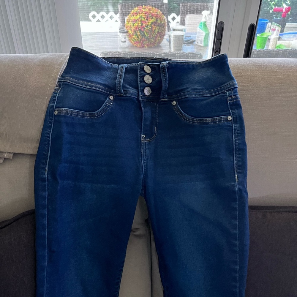 Wildflower Juniors Jeans